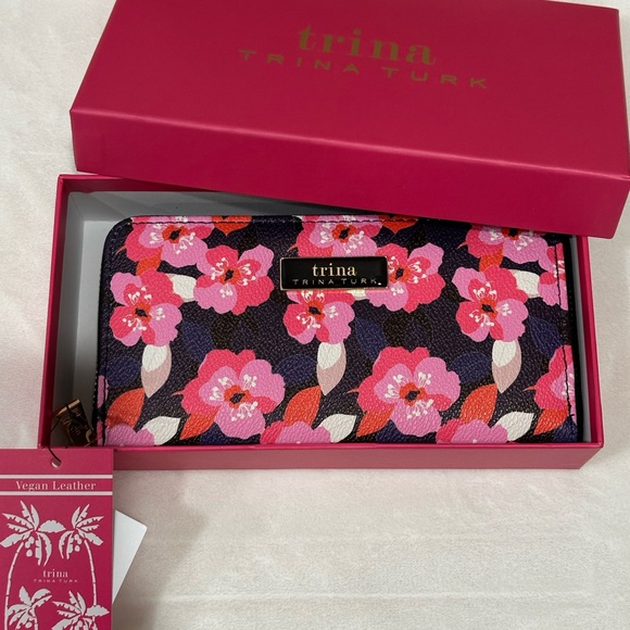 Trina Turk Black and Pink Floral Tote with Wallet - Picture 10 of 11